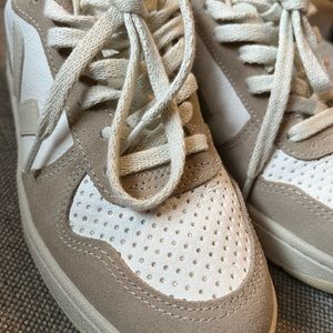 Veja sneakers